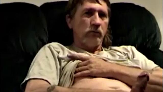 You can't get more average than Alan: slow talking, hard workimg plumber, who works hard all day and plays hard all night. This brown-haired blue-eyed southern man loves sex of all kinds.