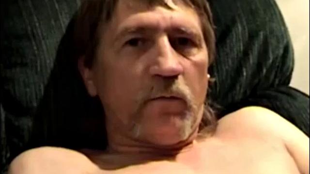 You can't get more average than Alan: slow talking, hard workimg plumber, who works hard all day and plays hard all night. This brown-haired blue-eyed southern man loves sex of all kinds.