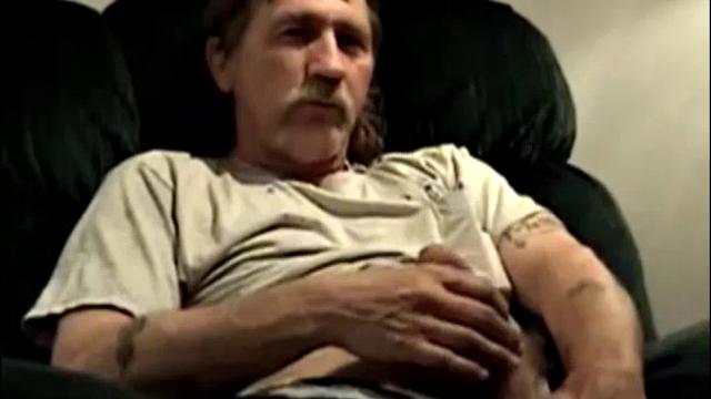 You can't get more average than Alan: slow talking, hard workimg plumber, who works hard all day and plays hard all night. This brown-haired blue-eyed southern man loves sex of all kinds.