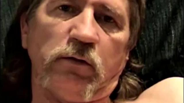 You can't get more average than Alan: slow talking, hard workimg plumber, who works hard all day and plays hard all night. This brown-haired blue-eyed southern man loves sex of all kinds.