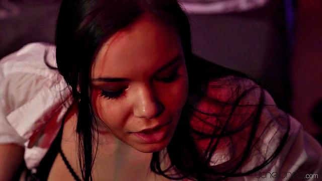 Plump natural tits seduction