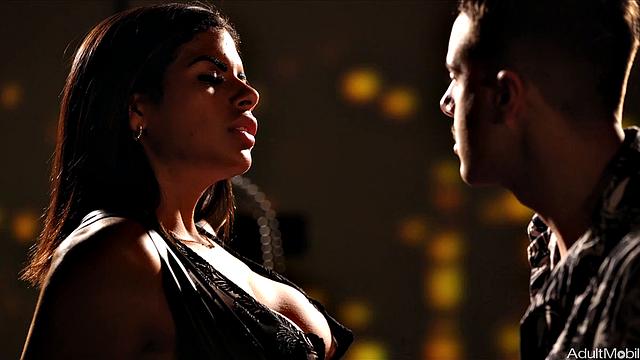 горячая подруга жаждет чужого члена и получает по полной