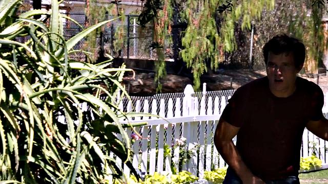 Горячая милфа India Summer: массаж скучен, gloryhole веселее