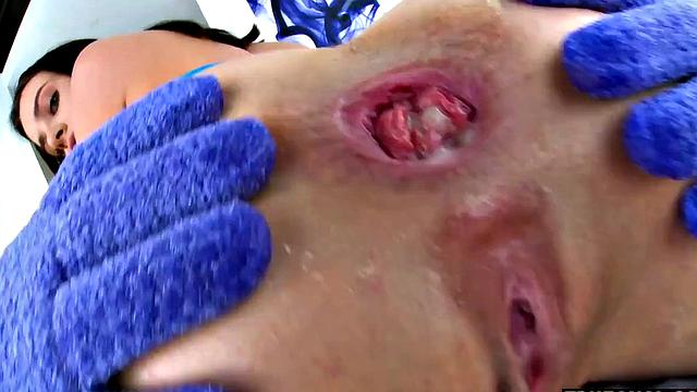 Lilly's Anal Craving