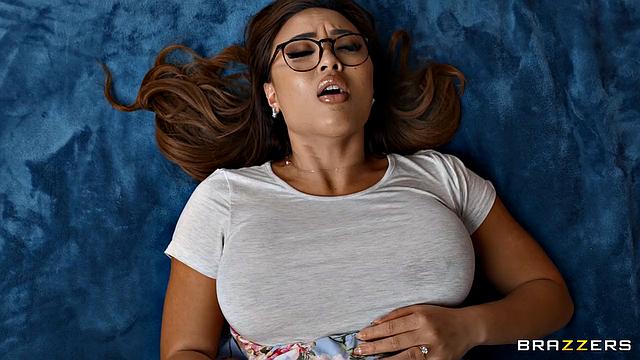 Puffy Pregnant & The Hot Midwife