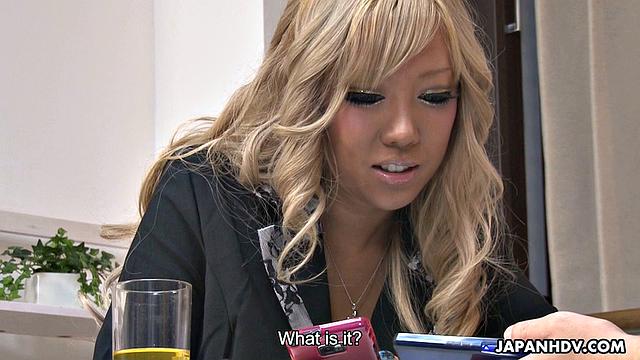 Naughty blonde Runa gets what she wants