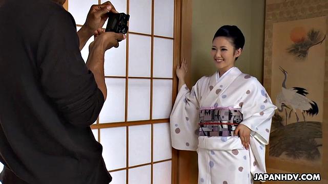 Yui Watanabe is interviewed by a man today in her kimono