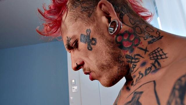 Eager sucking inked dick before bareback fucking