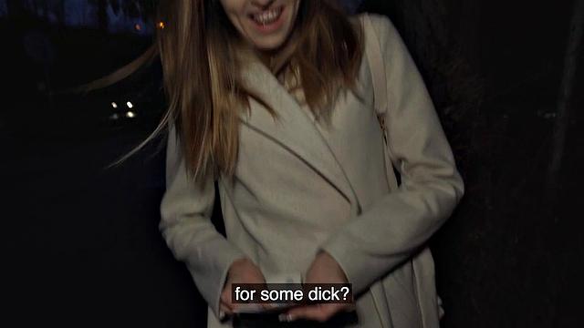 Fake amateur pulled and ravaged