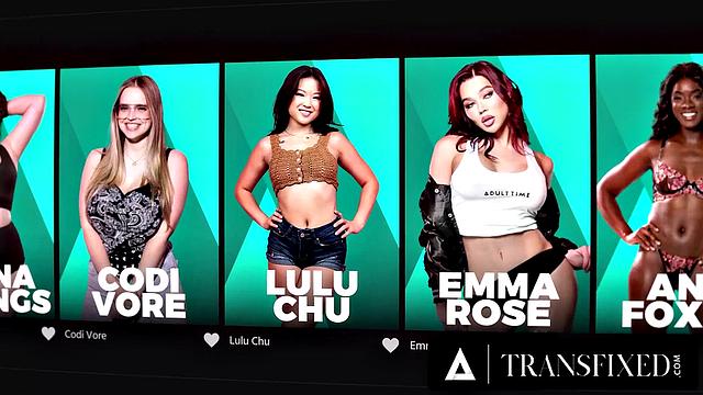 TRANSFIXED - Hot Poker Host Blake Lovely Seduces Friend With Her Sexy Outfit For the Event