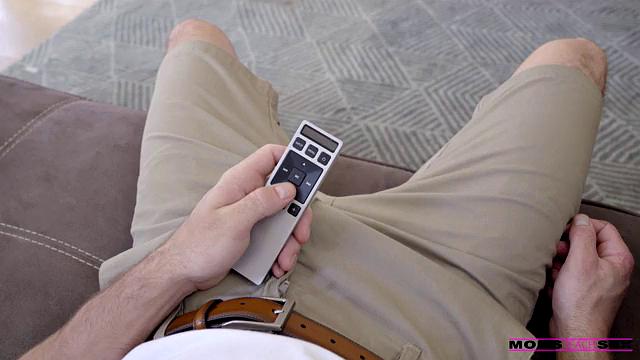 Мачеха Рейган Фокс благодарит отчима: минет и скачка по-взрослому