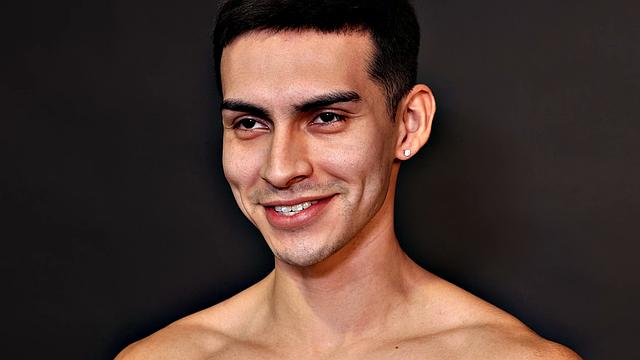 Латино дядя устраивает качку семейную взбучку