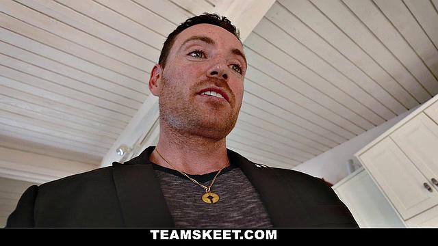 ExxxtraSmall Groupie Affection