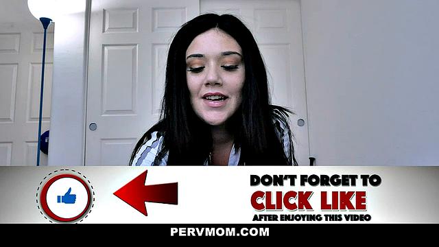 Shaving a MILF's Bush