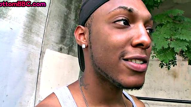 Black thug picked up and pounded in public for cash