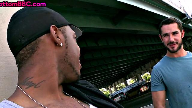 Black thug picked up and pounded in public for cash