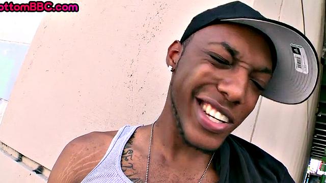 Black thug picked up and pounded in public for cash