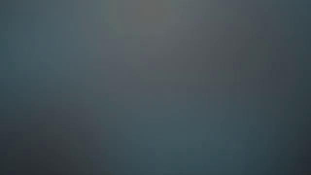 Дженни Долл стягивает платье и нежно ласкает мокрую киску