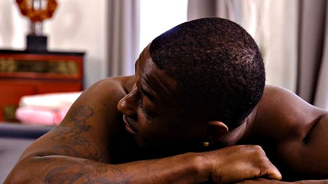 NURU MASSAGE - Hot Babe Mia Moore Gives Her Boyfriend NURU Experience