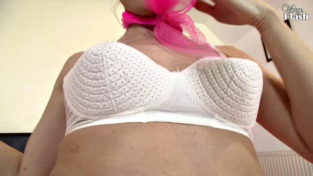 Evey - Making me feel... sexy!