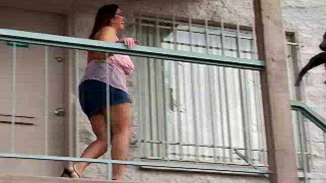 BBW Peaches Ready For Black Cock