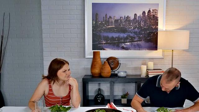 Facesitting babe with small boobs nailed in 3some