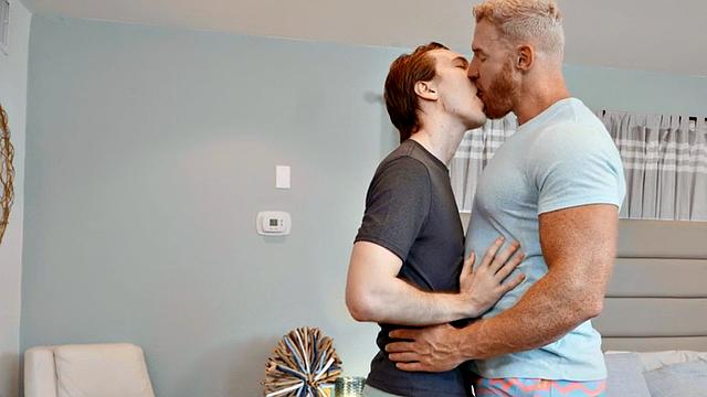 Massive barebacking jock fucks stud with facial fetish