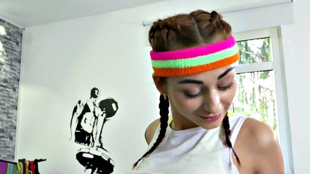 Gym dykes pussylicking and fingering after erotic workout