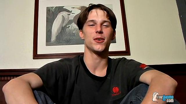 Cummy Feet With Hot Aaron - Aaron Jackson