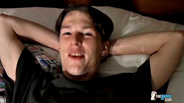 Cummy Feet With Hot Aaron - Aaron Jackson