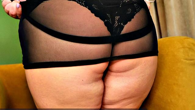 Anna Katz: BBW Royal