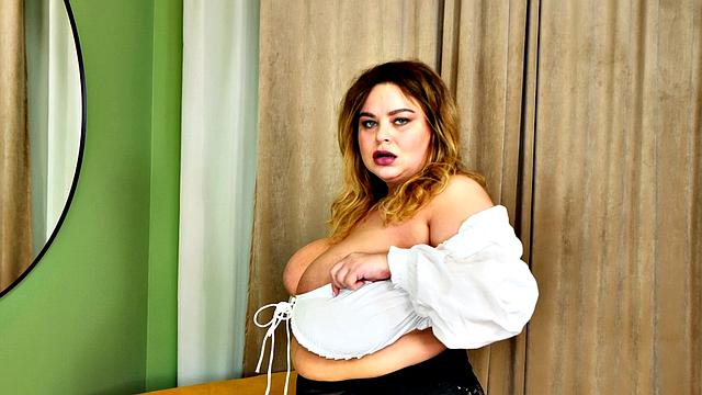 Anna Katz: BBW Royal