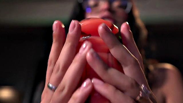 Lil Mia fucking her wet pussy with an enormous dildo