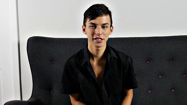 Kaleb Cross Fucks Maxxie Rivers