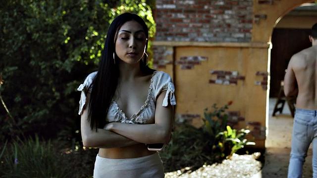 Petite cockhungry stepsis gets smashed outdoors