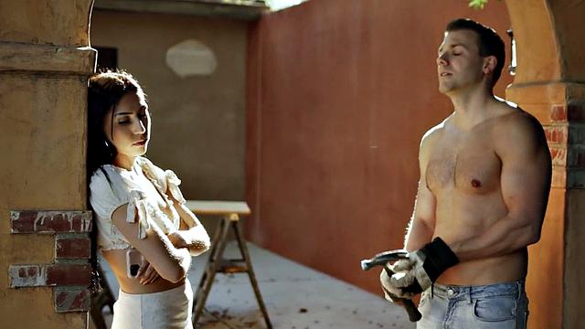 Petite cockhungry stepsis gets smashed outdoors