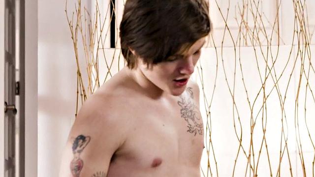 Watch this kinky brunette MILF get her wet pussy pounded by a hard cock