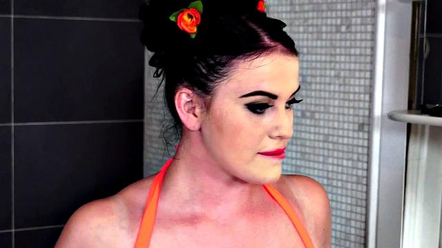 Tina Lee: Slippery When Wet