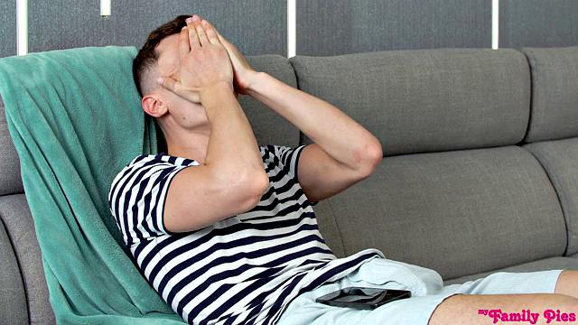 I Accidentally Sent My Stepsis A Pic - S22:E4