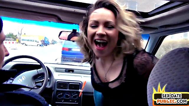 IR amateur babe in pantyhose public outdoor 3way