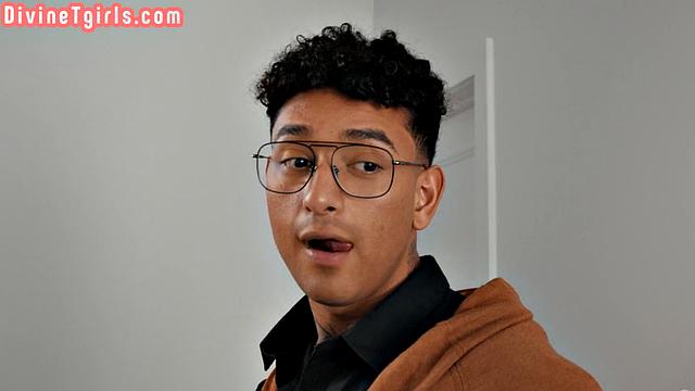 Hugetitted nasty Trans doggystyle