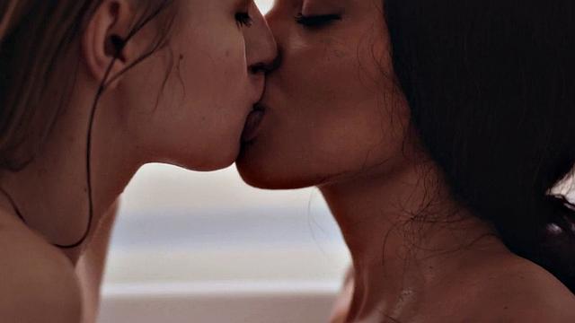 Bathing lesbians scissoring in bathtub after pussylicking