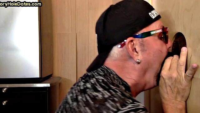 IR gloryhole amateur gets fucked in homemade video