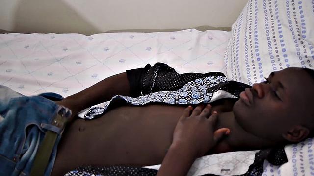 African solo twink wanks cock and cums in amateur vid