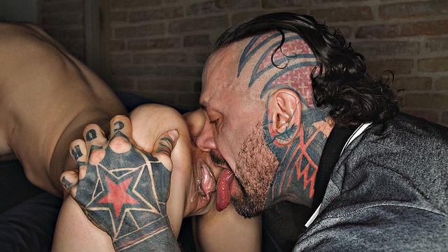 Tattooed fellow plows dark haired babe, making her jizz hard.