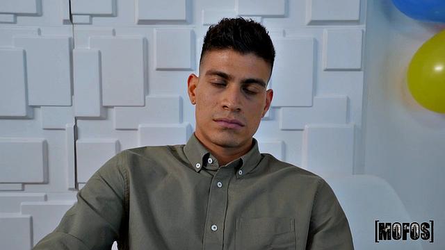 Жаркий секс втроём: Jordi El Nino Polla, Mina Von D и Haix Rogue не сдерживают страсть в день рождения, страстные ласки и глубокий минет сменяются неистовым трахом во всех позах.