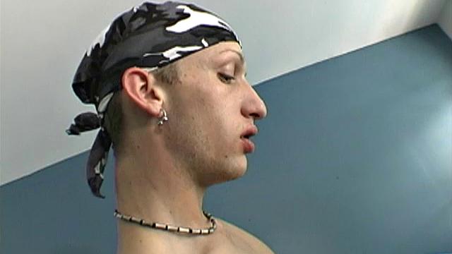 Cameron and Daxter look like they could be brothers, but the only thing they share is mutual lust, which takes over while painting a room.