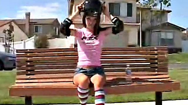 Solo skater chloe masturbates