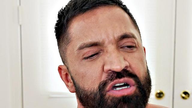 Amateur professor rammed by students in classroom