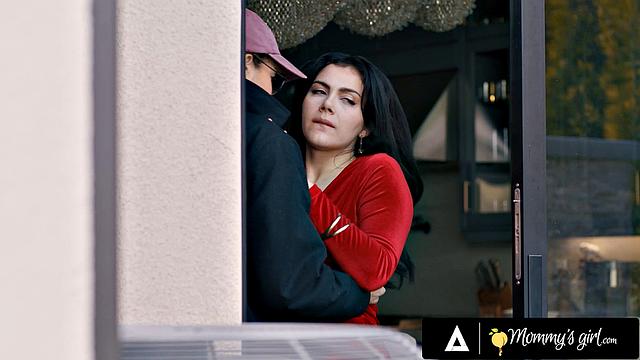 MOMMY'S GIRL - MILF Housewife Valentina Nappi Has Secret Lesbian Affair With Katrina Colt